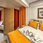 Hotel Vavien 4*