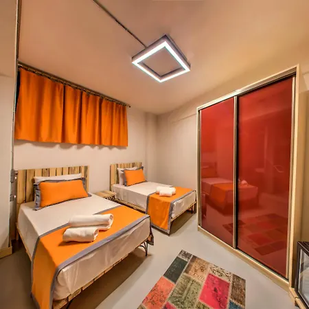 Vavien Hotel 4*