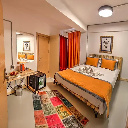 Vavien Otel