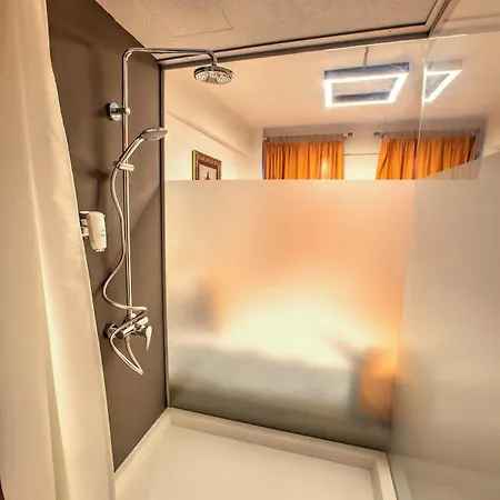 Vavien Otel 4*